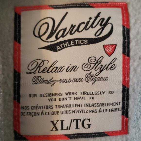 Varcity athletics half zip hoodie - Picture 2 of 3